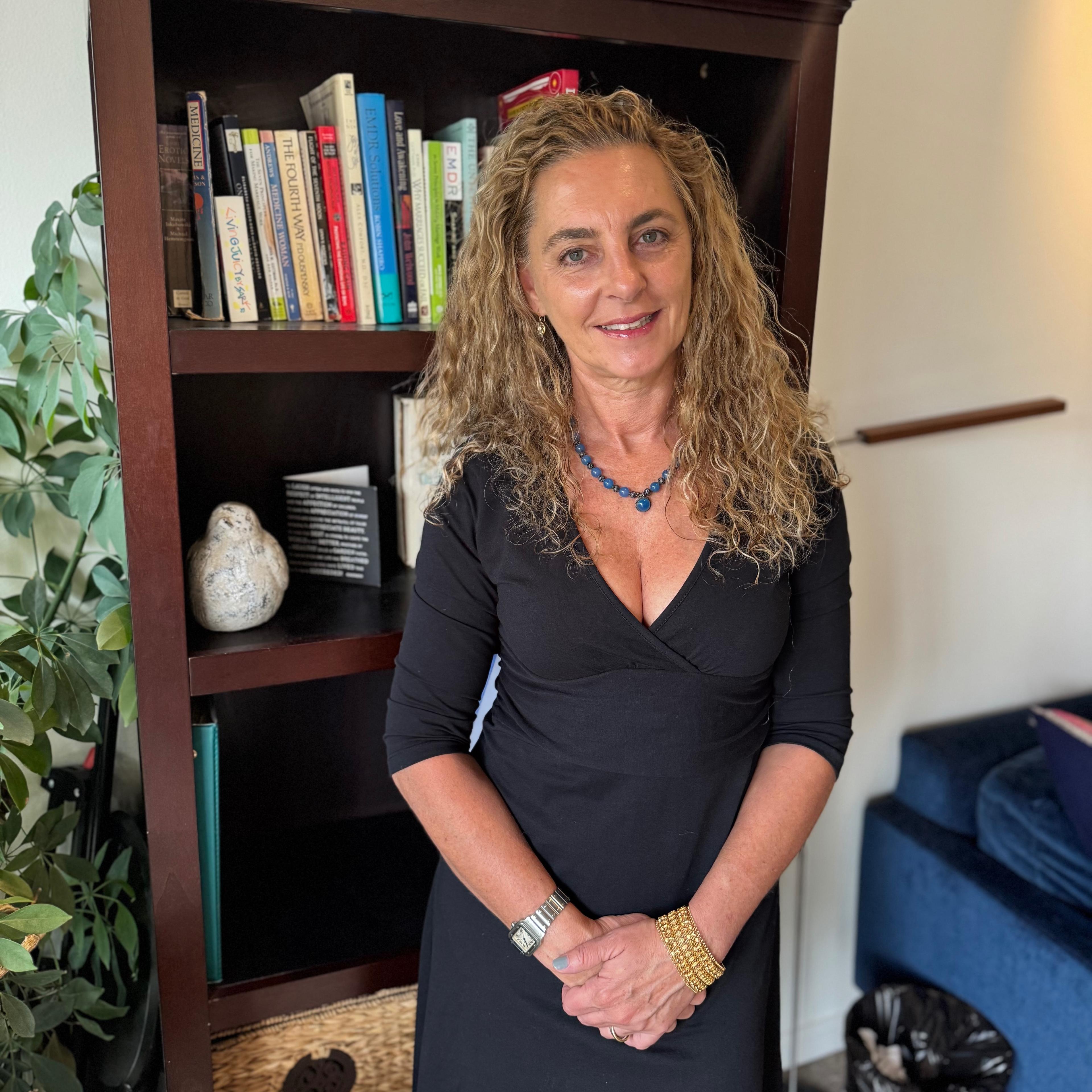 Sara Rossi - Birth Professional Profile
